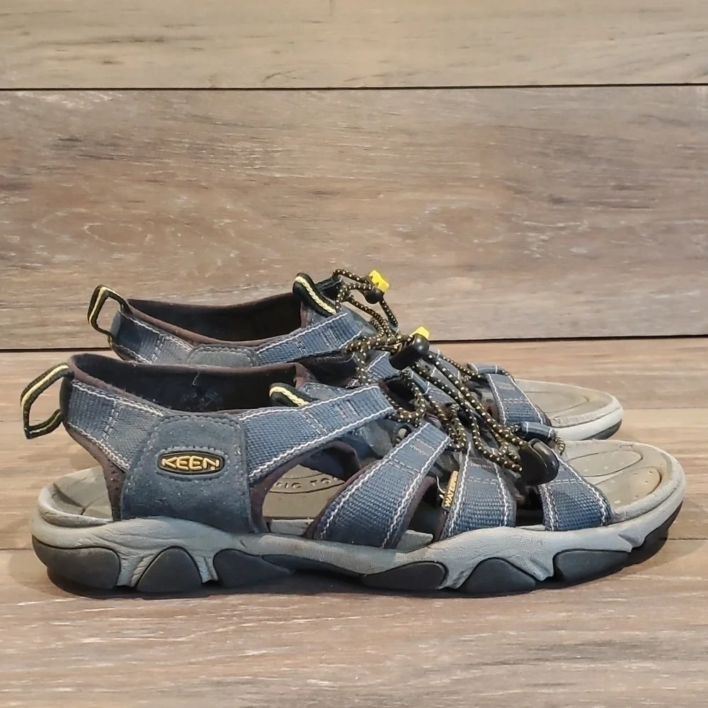 Keen Men Rialto Open Toe Hiking outdoor shoes sz 8